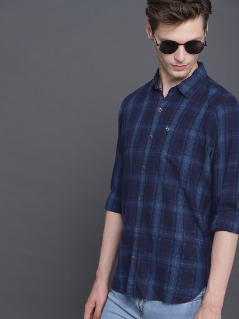 

WROGN Men Navy Blue Slim Fit Checked Casual Shirt