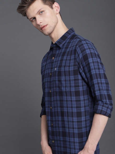 

WROGN Men Navy Blue Slim Fit Checked Casual Shirt