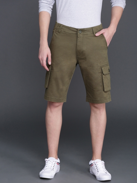 

WROGN Men Olive Green Solid Slim Fit Cargo Shorts