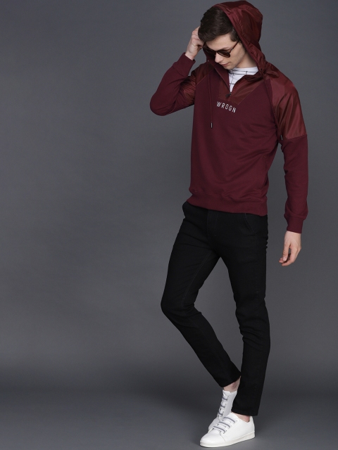 

WROGN Men Maroon Solid Hooded Sweatshirt