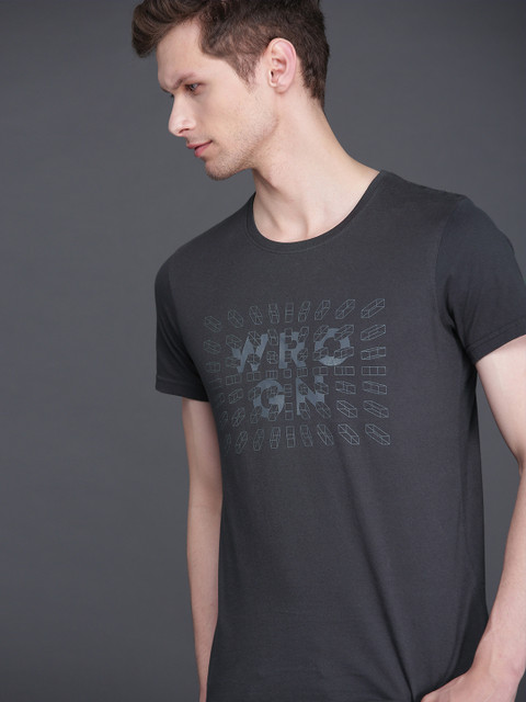 

WROGN Men Charcoal Grey Printed Round Neck Slim Fit T-shirt
