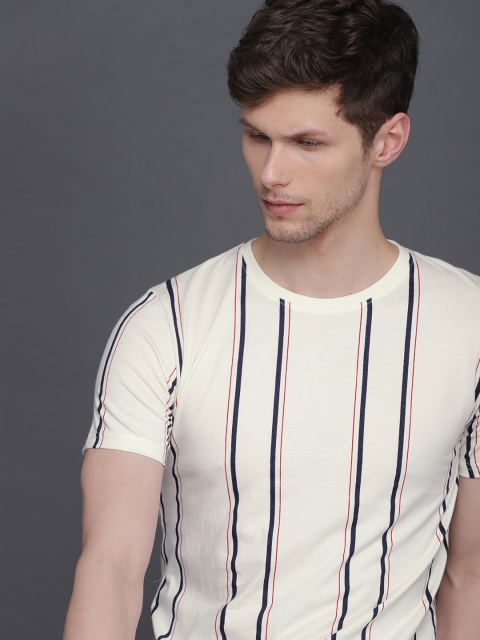 

WROGN Men Off-White & Navy Blue Striped Round Neck T-shirt