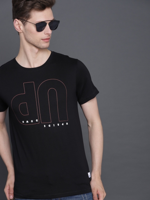 

WROGN Men Black Printed Round Neck T-shirt