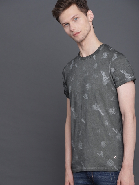 

WROGN Men Grey Printed Round Neck Pure Cotton T-shirt