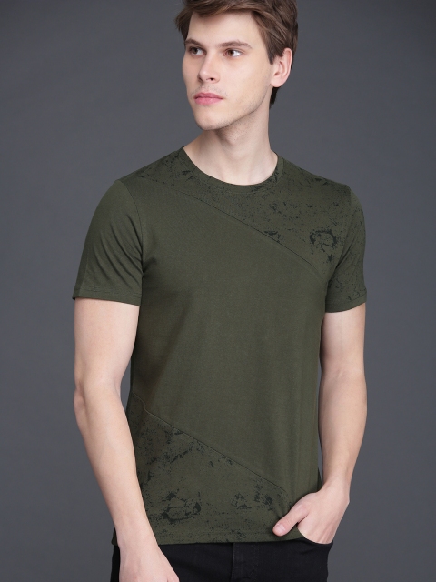

WROGN Men Olive Green Printed Slim Fit Round Neck T-shirt