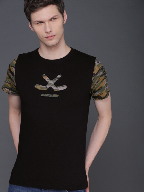 

WROGN Men Black Printed Slim Fit Round Neck T-shirt