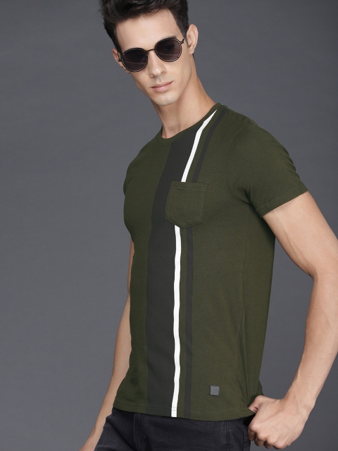 

WROGN Men Olive Green & Black Printed Round Neck T-shirt