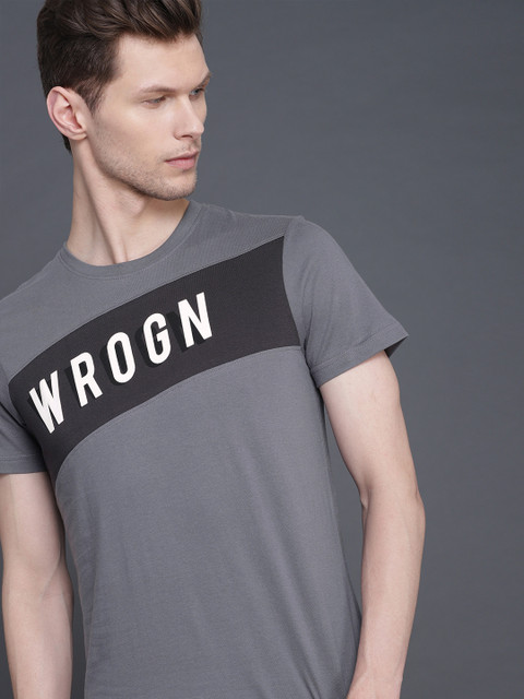 

WROGN Men Grey Printed Slim Fit Round Neck T-shirt