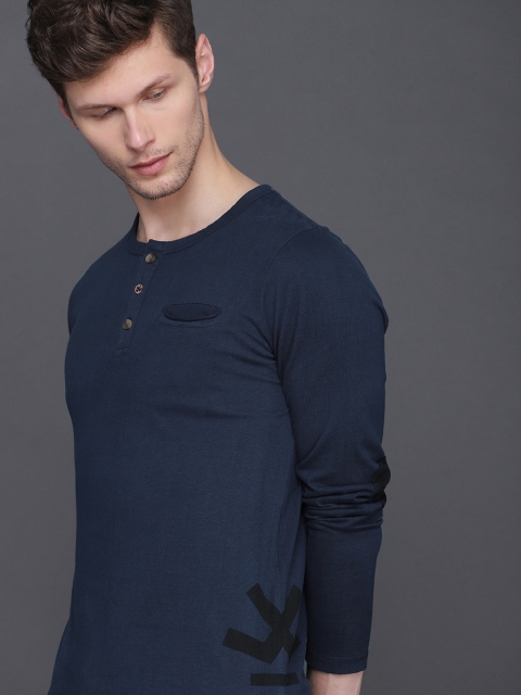 

WROGN Men Navy Blue Solid Henley Neck T-shirt