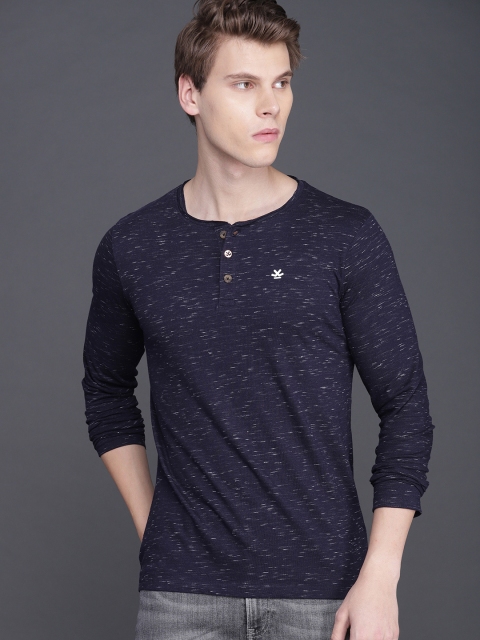 

WROGN Men Navy Blue Solid Slim Fit Henley Neck T-shirt