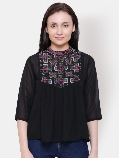 

Yaadleen Women Black Printed Top