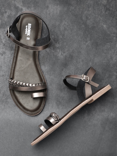 

Anouk Women Gunmetal-Toned Solid Open Toe Flats, Metallic