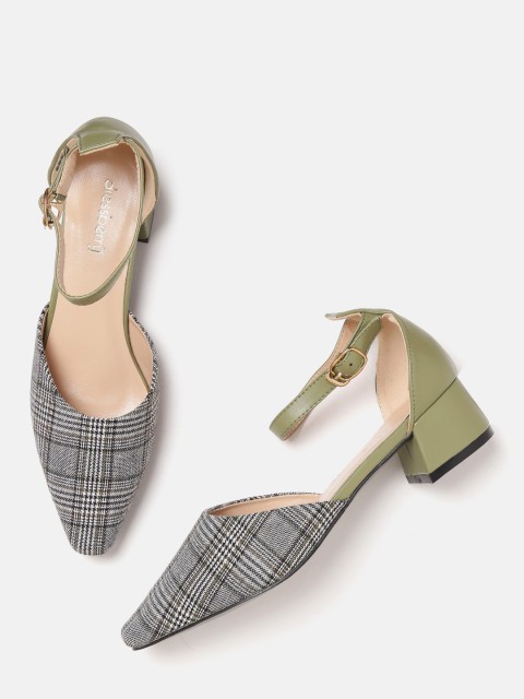 

DressBerry Women Black & White Printed Pumps