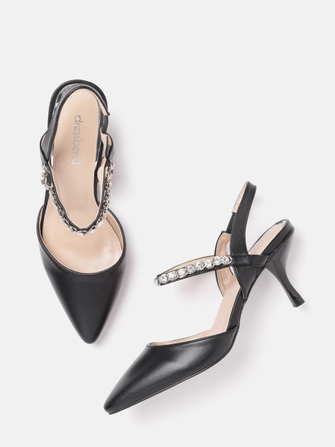 

DressBerry Women Black Solid Pumps