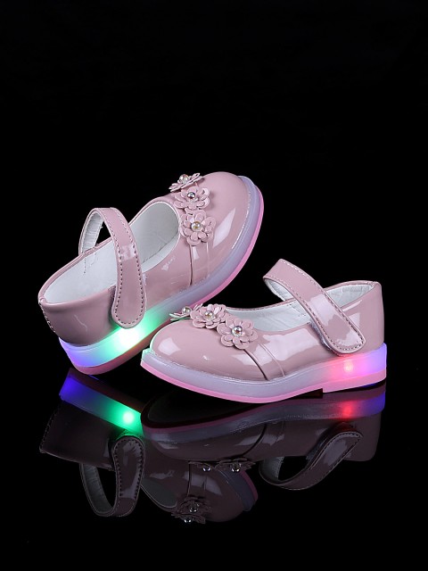 

Walktrendy Girls Pink Solid Ballerinas