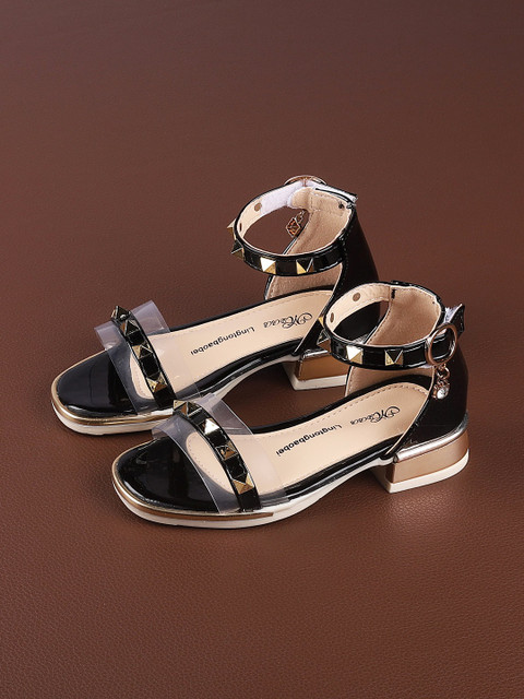 

Walktrendy Girls Black Solid Heels