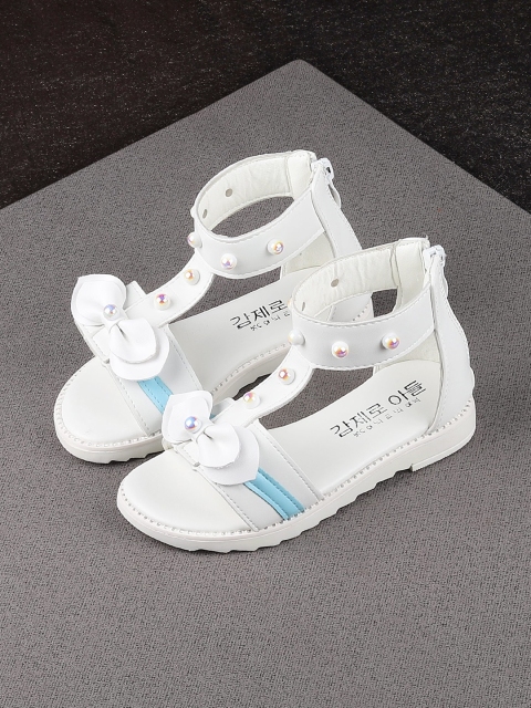 

Walktrendy Girls White Sandals