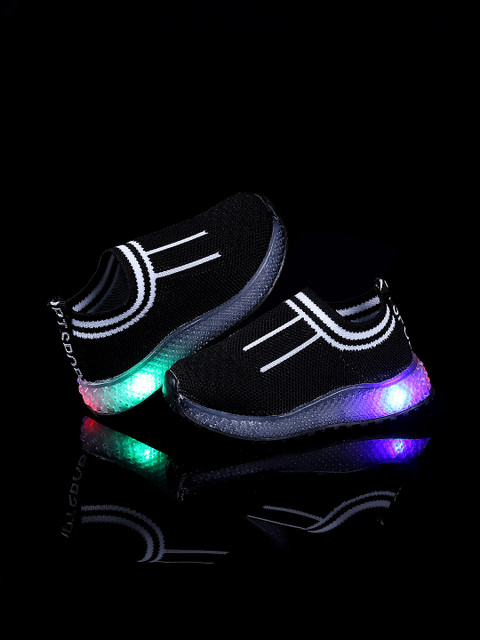 

Walktrendy Unisex Black Sneakers