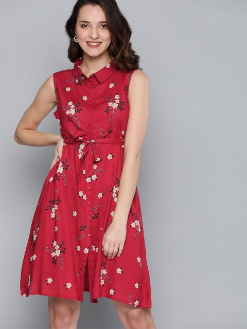 

HERE&NOW Women Red & Off-White Floral Printed Fit and Flare Dress