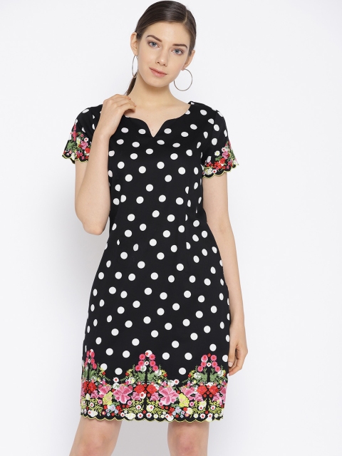 

NIZA Women Black & White Printed Shift Dress