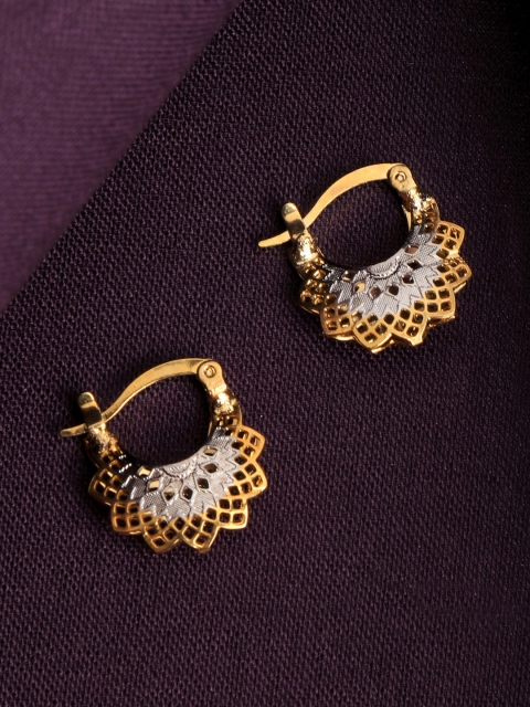 

AccessHer Gold-Toned & Silver-Toned Crescent Shaped Hoop Earrings