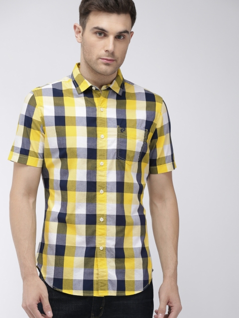 

Denizen From Levis Men Yellow & Blue Regular Fit Checked Casual Shirt