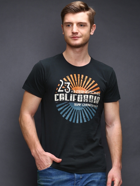 

INDICODE Black Printed T-shirt