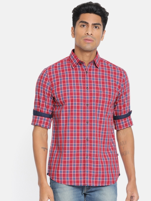

Parx Men Red & Navy Blue Slim Fit Checked Casual Shirt