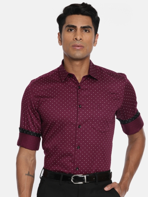 

Parx Men Burgundy & Off-White Slim Fit Printed Casual Shirt