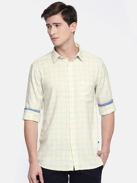 

Parx Men Yellow & Blue Slim Fit Checked Casual Shirt
