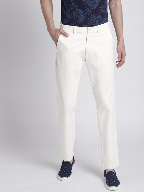 

GAP Men's Modern Khakis in Slim Fit with GapFlex, Off white