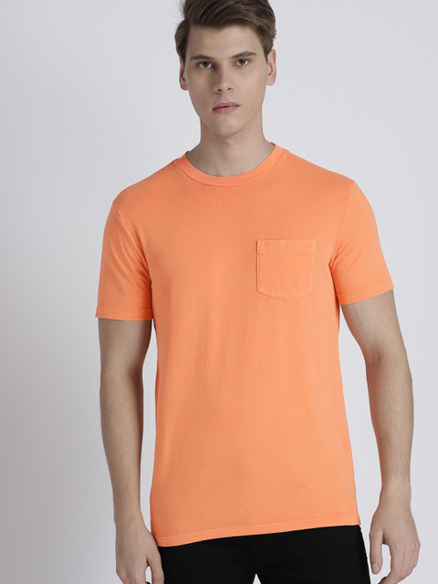 

GAP Men's Vintage Wash Pocket T-Shirt, Orange