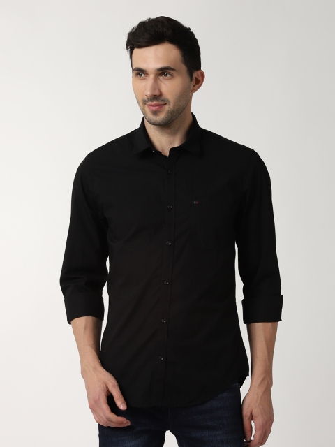 

Peter England Casuals Men Black Slim Fit Solid Casual Shirt