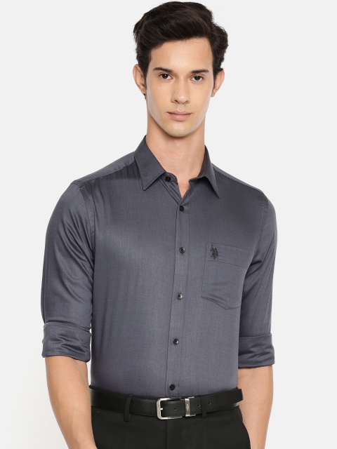 

U.S. Polo Assn. Men Charcoal Tailored Fit Solid Casual Shirt