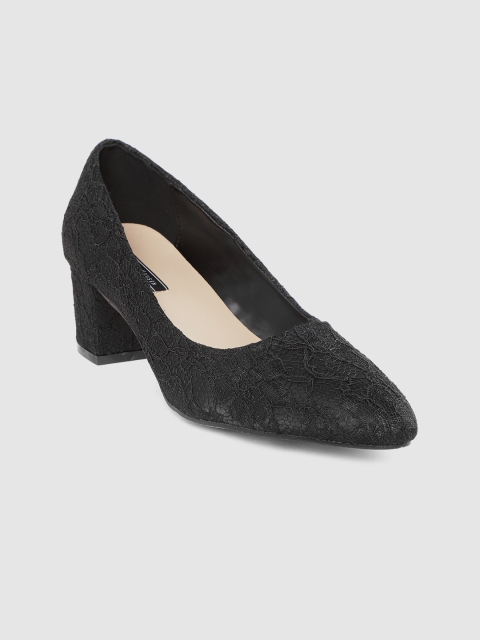 

Van Heusen Woman Black Lace Pumps