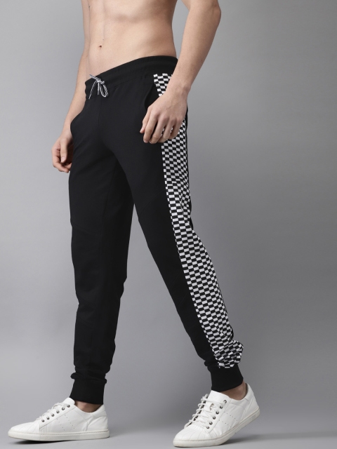 

Moda Rapido Men Black Solid Joggers