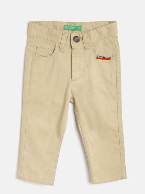 

United Colors of Benetton Boys Khaki Regular Fit Solid Trousers