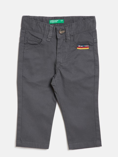 

United Colors of Benetton Boys Charcoal Grey Regular Fit Solid Trousers