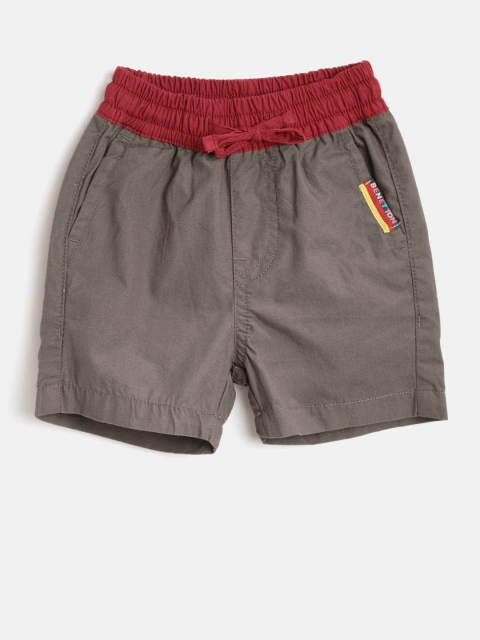 

United Colors of Benetton Boys Taupe Solid Regular Fit Shorts