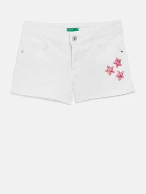

United Colors of Benetton Girls White Solid Regular Fit Denim Shorts with Applique Detail