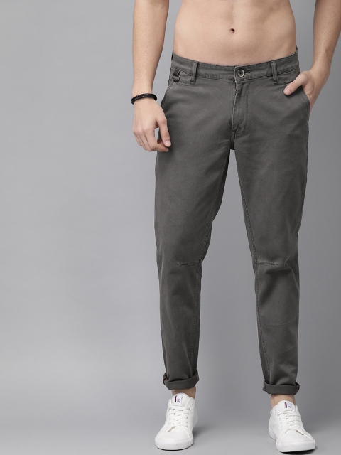 

Roadster Men Charcoal Grey Regular Fit Solid Regular Trousers