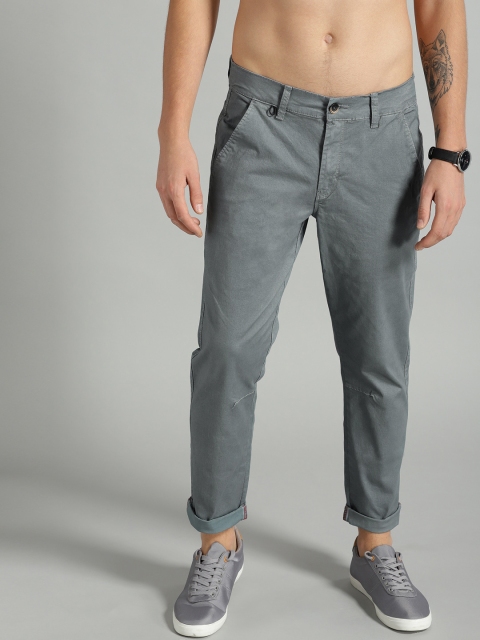 

Roadster Men Grey Slim Fit Solid Regular Trousers