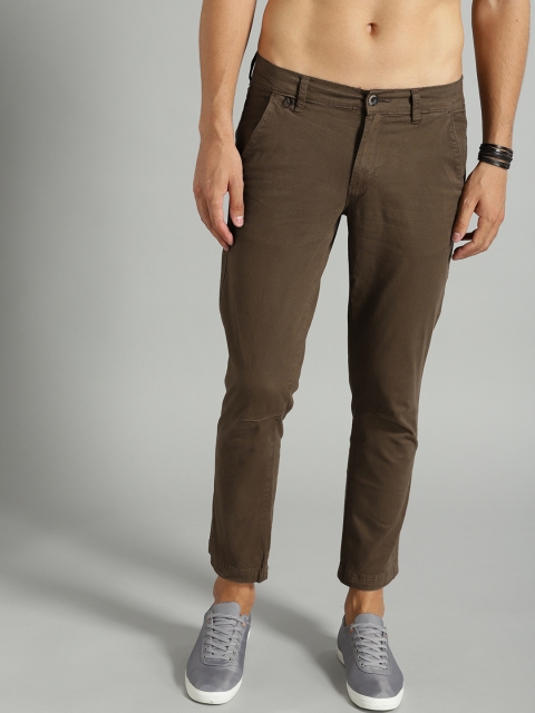

Roadster Men Brown Slim Fit Solid Cropped Regular Trousers