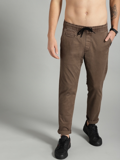 

Roadster Men Olive Brown Slim Fit Solid Regular Trousers