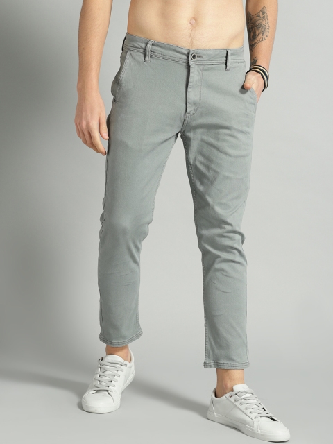 

Roadster Men Grey Slim Fit Solid Chinos