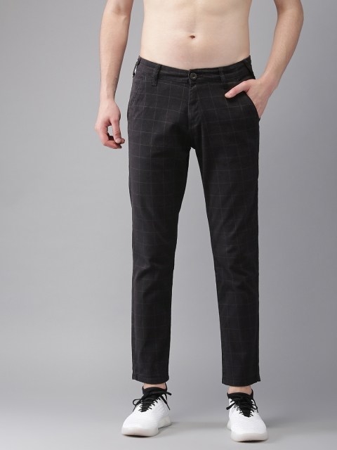 

HERE&NOW Men Black & Grey Regular Fit Checked Cropped Regular Trousers