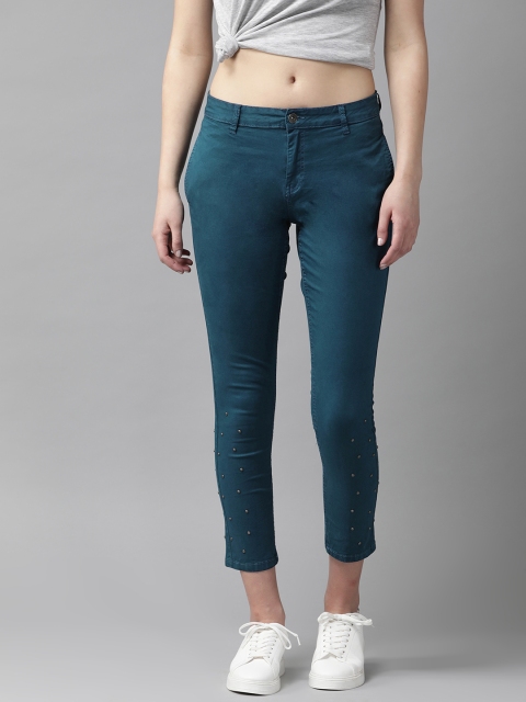 

The Roadster Lifestyle Co Women Teal Blue Regular Fit Solid Cropped Trousers