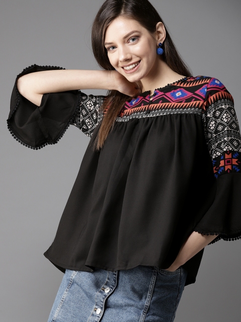 

HERE&NOW Women Black & Pink Solid Boxy Top