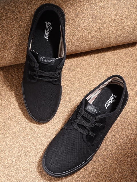 

The Roadster Lifestyle Co Men Black Sneakers