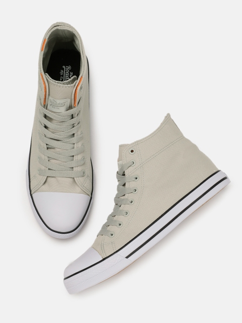 

Roadster Men Grey Solid Mid-Top Sneakers